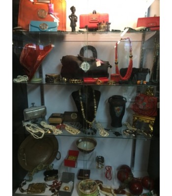 Many vintage purses and jewelry available